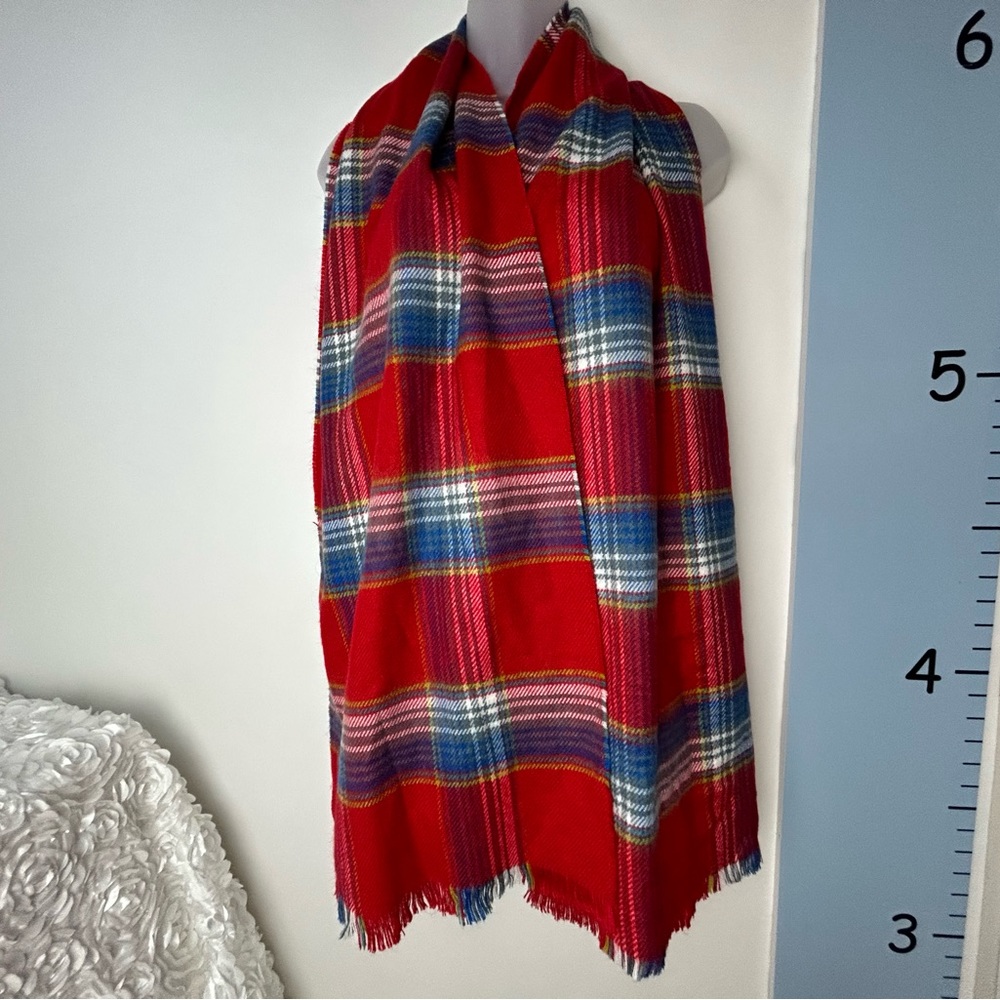 Hollister Red Blue White‎ Plaid Scarf w/Silver Threads